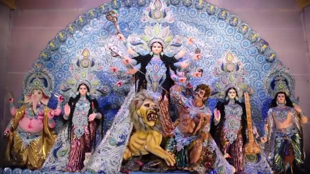 Skulptur Indiska Gudar Och Gudinnan Durga Laxmi Saraswati Ganesh Och — Stockvideo