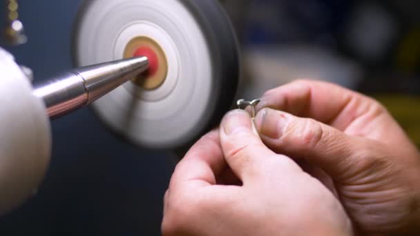 Male Jewelry Maker Hand Polishing Buffing Silver Ring Jewellery Making — Stok video