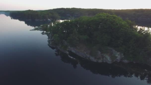 Orbital Drone Shot Island Charletson Lake Ontario Canada Sunset — Stockvideo