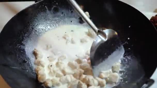 Wok Kokosovým Mlékem Tofu — Stock video