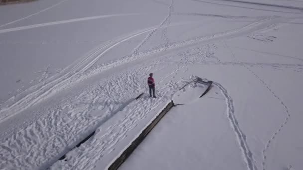 Slow Panning Aerial Footage Blonde Female Standing Edge Wooden Jetty — Stock Video