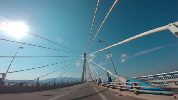 Rijden Rioantirrio Brug Boven Golf Van Korinthe Richting Patras Peloponnesos — Stockvideo