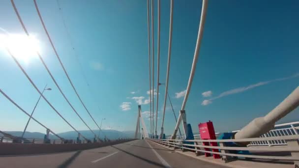 Die Fahrt Auf Der Brücke Rio Antirrio Oberhalb Des Golfes — Stockvideo