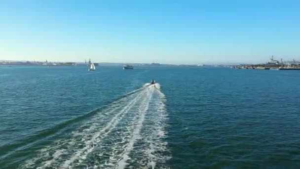 Aerial View Speeding Fishing Boat San Diego Bay — 图库视频影像