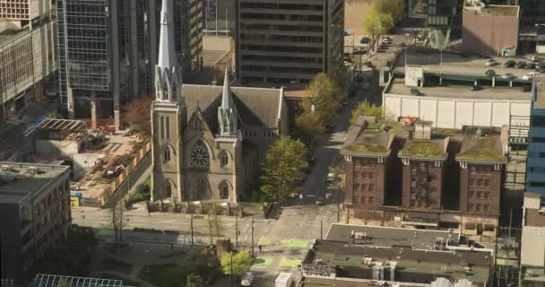 Time Lapse Holy Rosary Cathedral Surrounding Intersections Downtown Vancouver Sunny — Vídeo de Stock