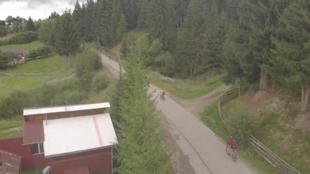 Aerial Static Shot Tura Copaci Cycling Race Colibita Romania Bikers — 图库视频影像