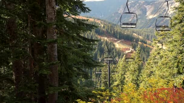Empty Chair Lift Ski Resort Moving Mountain Autumn Day — Stock video