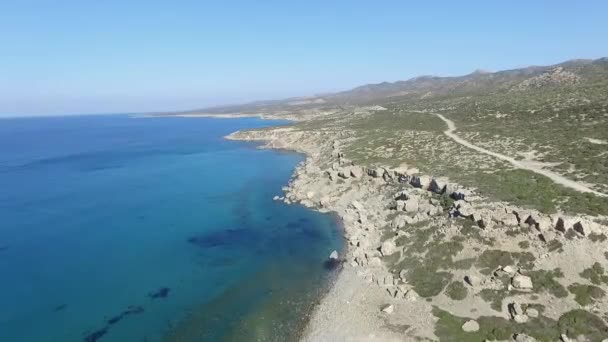Slow Aerial Push Land Beautiful Clear Turquoise Sea Coast Akamas — Video