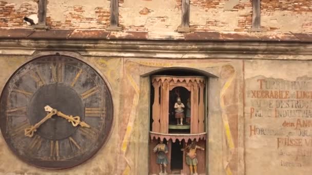 Detail Mechanical Clock Tower Sighisoara Citadel Трансільванія Румунія Повітряний Вид — стокове відео