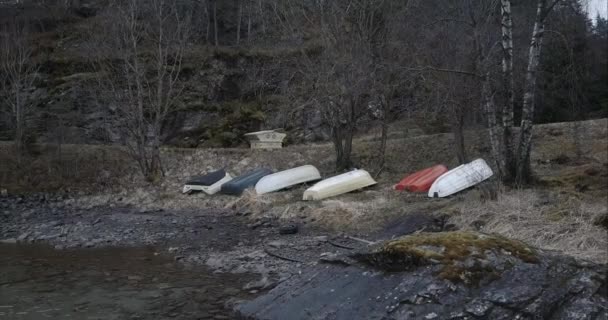 Revealing Aerial Shot Six Boats Parked Shore Norwegian Wilderness — Video Stock