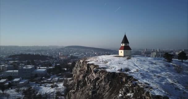 Aerial Shot Calvary Chapel Hill Nitra Sunny Winter Day Slovakia — ストック動画