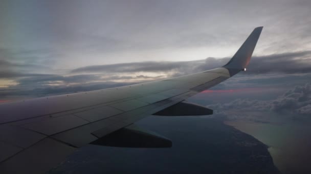 Beginning Sun Rise View Airplane Wing View Clouds Filmed — Vídeo de Stock