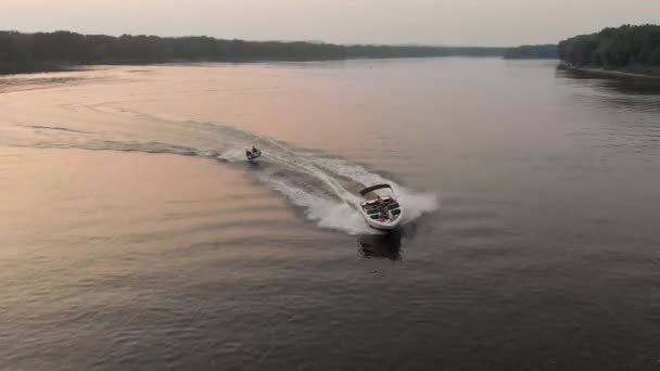 Tubing Sunset Mississippi River — Vídeo de Stock
