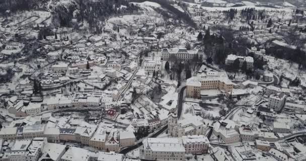 Ευρεία Εναέρια Λήψη Μιας Πόλης Ορυχείων Banska Stiavnica Χειμώνα Που — Αρχείο Βίντεο