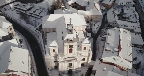 Maden Kasabası Banska Stiavnica Daki Hristiyan Kilisesi Nin Üzerinde Kış — Stok video