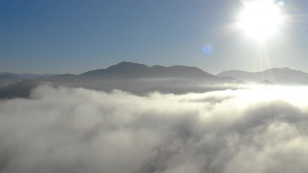 Aerial View Low Fog Mountains San Diego Sunrise — стокове відео