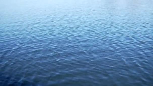 Νερό Αναβοσβήνει Θάλασσα Εναέρια Άποψη Πλάνα — Αρχείο Βίντεο