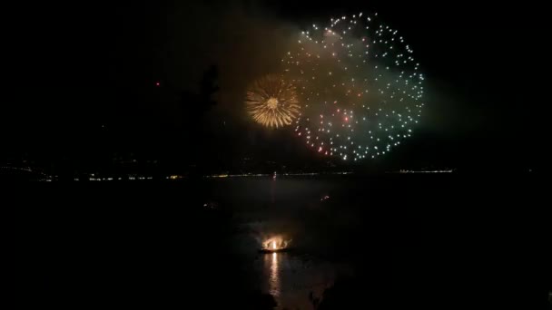 Huge Firework Show Sea — Stock video