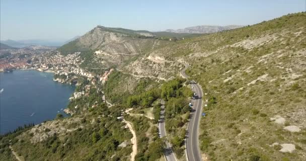 Aerial Shot Dubrovnik Hills Roads Old Town Distance — Stockvideo