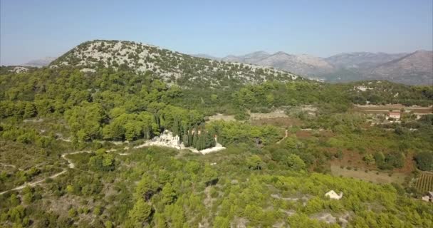 Church Hidden Hills Dubrovnik Croatia Aerial Shot Beautiful Croatian Hills — Vídeo de Stock