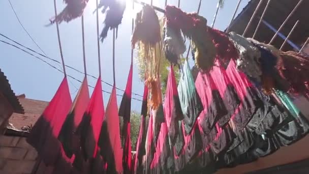 Pink Scarves Hung Medina Marrakech — Vídeo de Stock