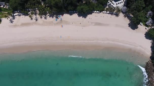 Top Aerial Shot Surin Beach Phuket Thailand — Αρχείο Βίντεο