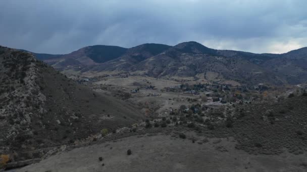 Una Sombrilla Nublada Sobre Hogsback Las Afueras Morrison Colorado — Vídeo de stock