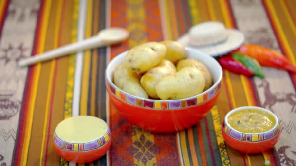 Gele Gekookte Aardappelen Een Kom — Stockvideo