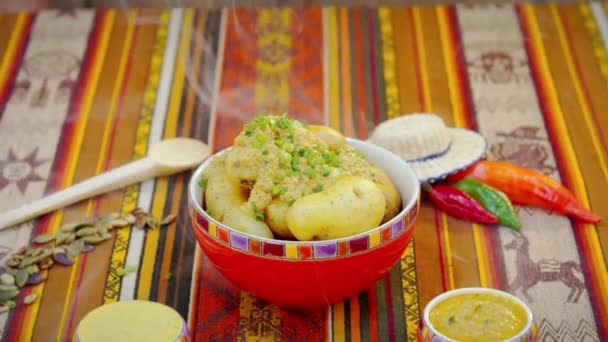 Gele Gekookte Aardappelen Een Kom — Stockvideo