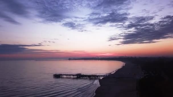 Timelapse Moving Clouds Rising Sun Early Morning Beach Just Sunrise — Vídeo de Stock
