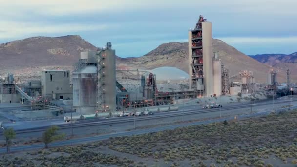 Industrial Plant Dusk Background — Vídeo de stock