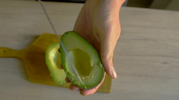 White Woman Cutting Avocado Caucasian Female Preparing Healthy Meal Home — Αρχείο Βίντεο