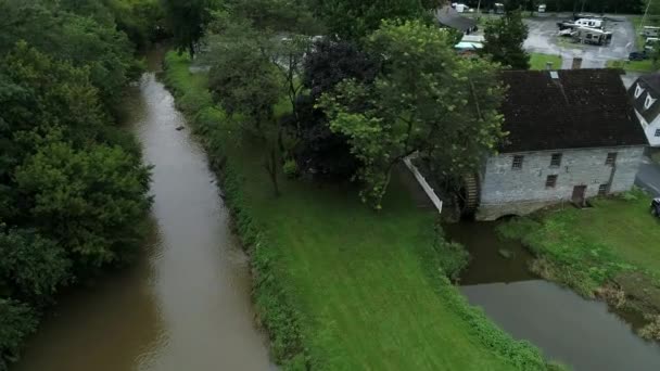 Dismantling 174 Year Old Burr Arch Truss Design Covered Bridge — Video Stock