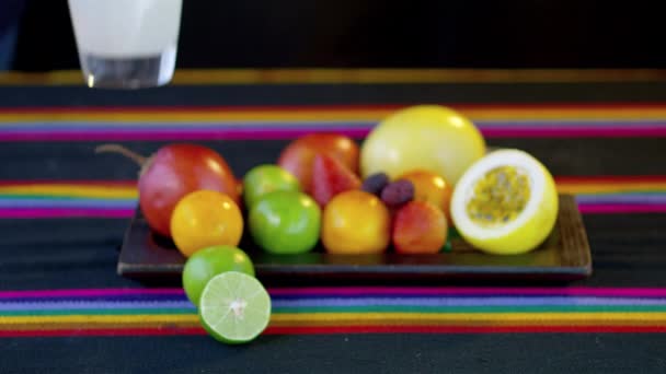 Fresh Fruits Glass Lemonade — 图库视频影像