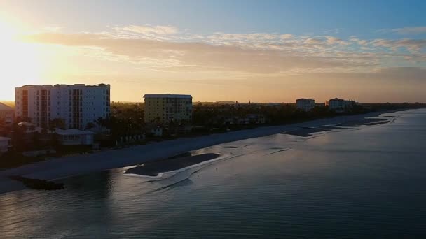 Unbelievable Sunrise Naples Florida Beach — 비디오
