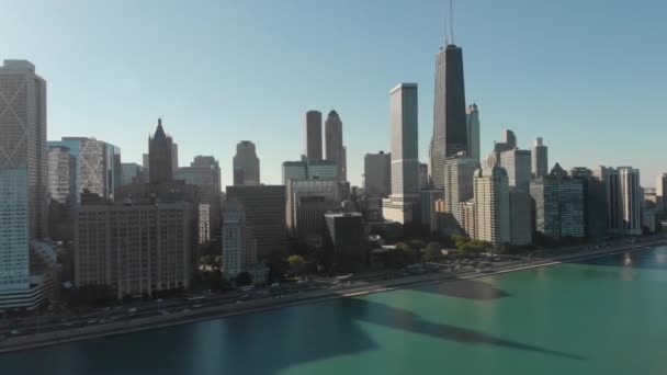 Lakefront Panorama Chicago Beautiful Weather Aerial Shot — Video