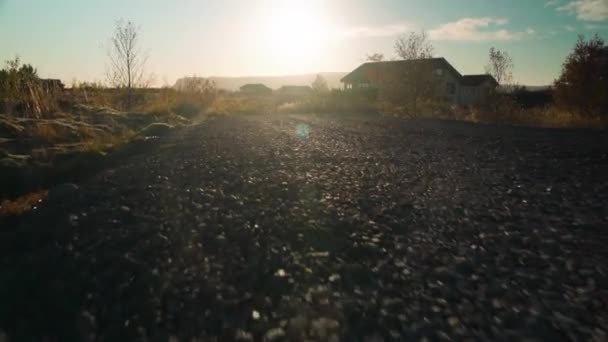 Low Angle Moving Gravel Road Sunset Animal Pov Close Ground — Videoclip de stoc