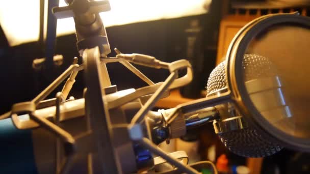 Panning Zoom Close Studio Microphone Production Studio — Vídeo de Stock