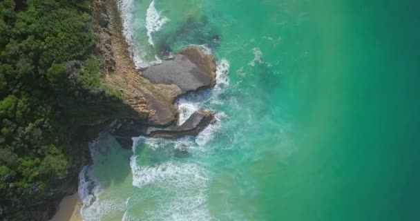 Stunning Aerial Morning Flight Turquoise Water Sharp Cliffs Australia — Vídeo de Stock