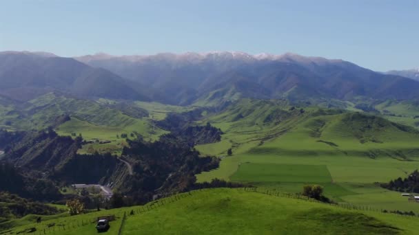 Scenic Rural New Zealand High Country Farm Taihape — Stockvideo