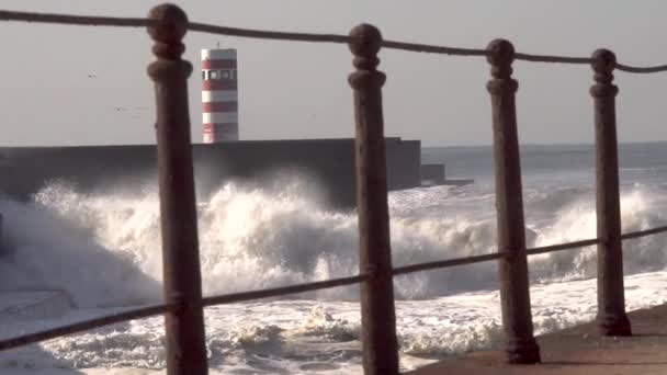 Ocean Big Waves Crash Lighthouse Frame Frame — Wideo stockowe