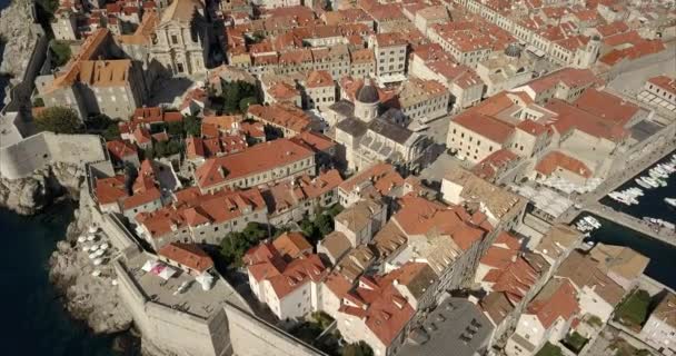 Aerial Shot Dubrovnik Old Town Croatia Camera Passes Slowly Dubrovnik — Stockvideo