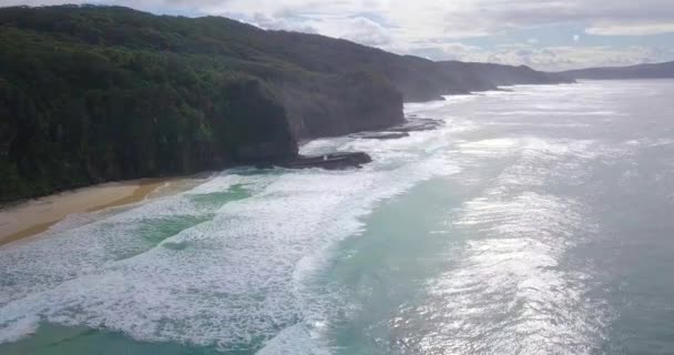 Spectacular Aerial Morning Flight Cliffs Wild Colorful Ocean Australia — Vídeo de Stock