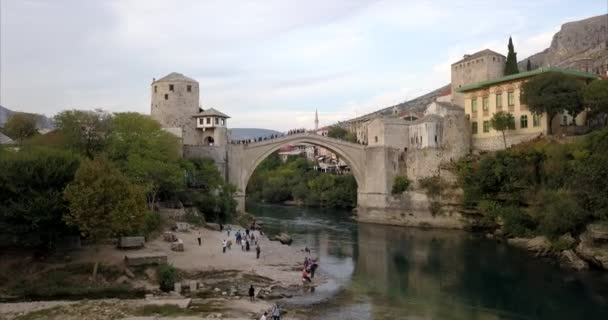 Stari Most Old Bridge Mostar Camera Slowly Rises Reveal Wide — Stockvideo