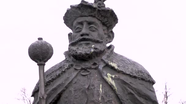 Famous Hungarian Historical Man Gabor Bethlen Statue Nyrbator Hungary Recorded — Stockvideo