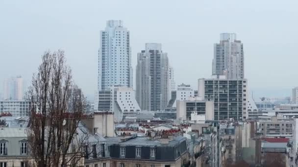 Paris Cityscape View Buttes Chaumont Park Cloudy Day — Stock Video