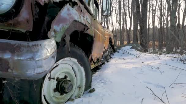 Front Rusted Old Car Weathered Decaying Snowy Forest — Stockvideo