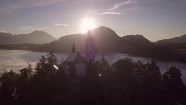 Sunrise Lake Bled Slovenia Triglav National Park Cinematic Drone Footage — Wideo stockowe