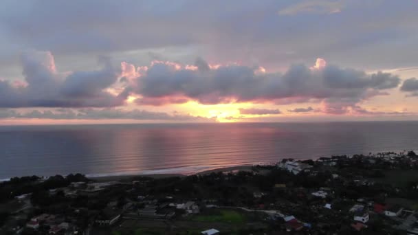 Aerial Establishing Shot Golden Pink Sunset Ocean Bali Indonesia — Stok video