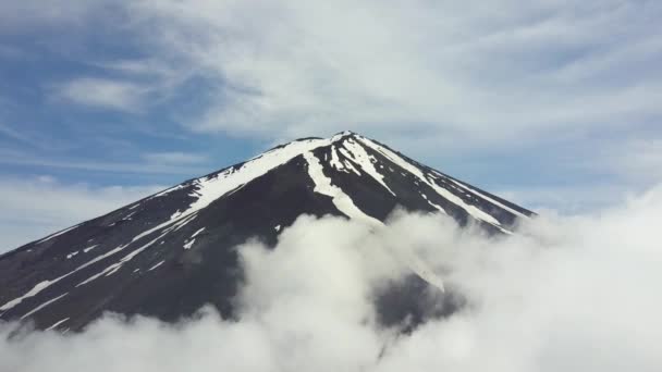 Timelapse Aerial View Top Mount Fuji Fast Moving Clouds — Stock Video